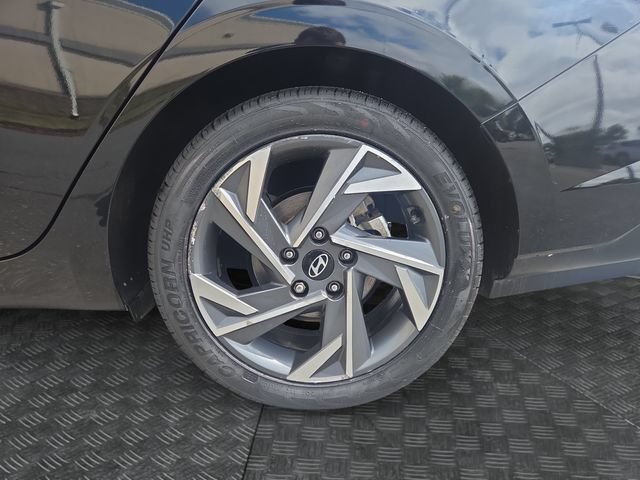 Used 2024 Hyundai Elantra SEL w/ Convenience Package FWD image 37
