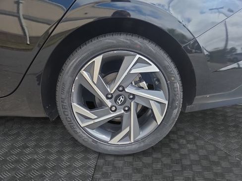 Used 2024 Hyundai Elantra SEL w/ Convenience Package FWD image 37