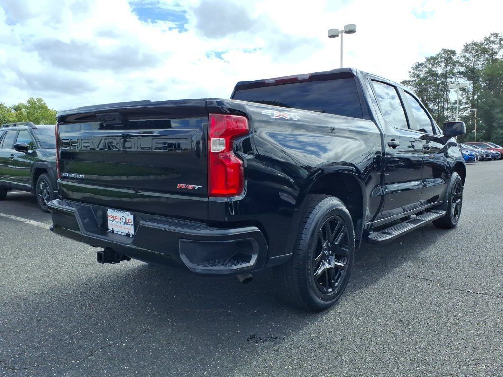 Used 2023 Chevrolet Silverado 1500 RST AWD/4WD image 17