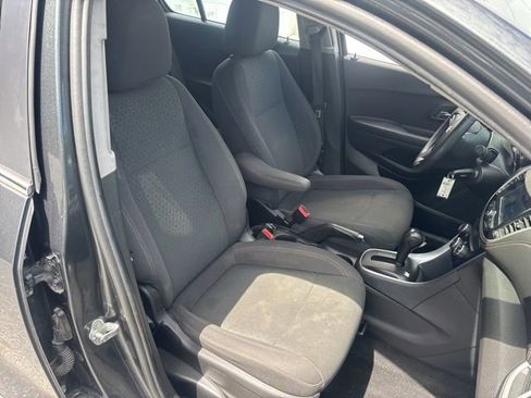 Used 2020 Chevrolet Trax LS FWD image 8