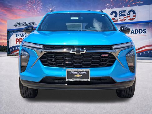 New 2026 Chevrolet Trax RS w/ Sunroof Package FWD image 6