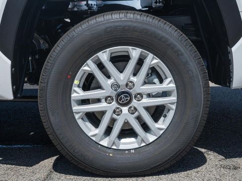 New 2026 Toyota Tundra SR5 AWD/4WD image 18