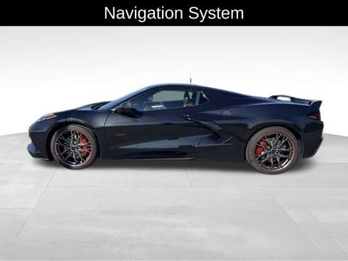 Used 2023 Chevrolet Corvette Stingray Premium Conv w/ Z51 Performance Package RWD image 4