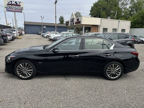 Used 2019 INFINITI Q50 Luxe w/ Essential Package (3.0T Luxe) AWD/4WD image 4