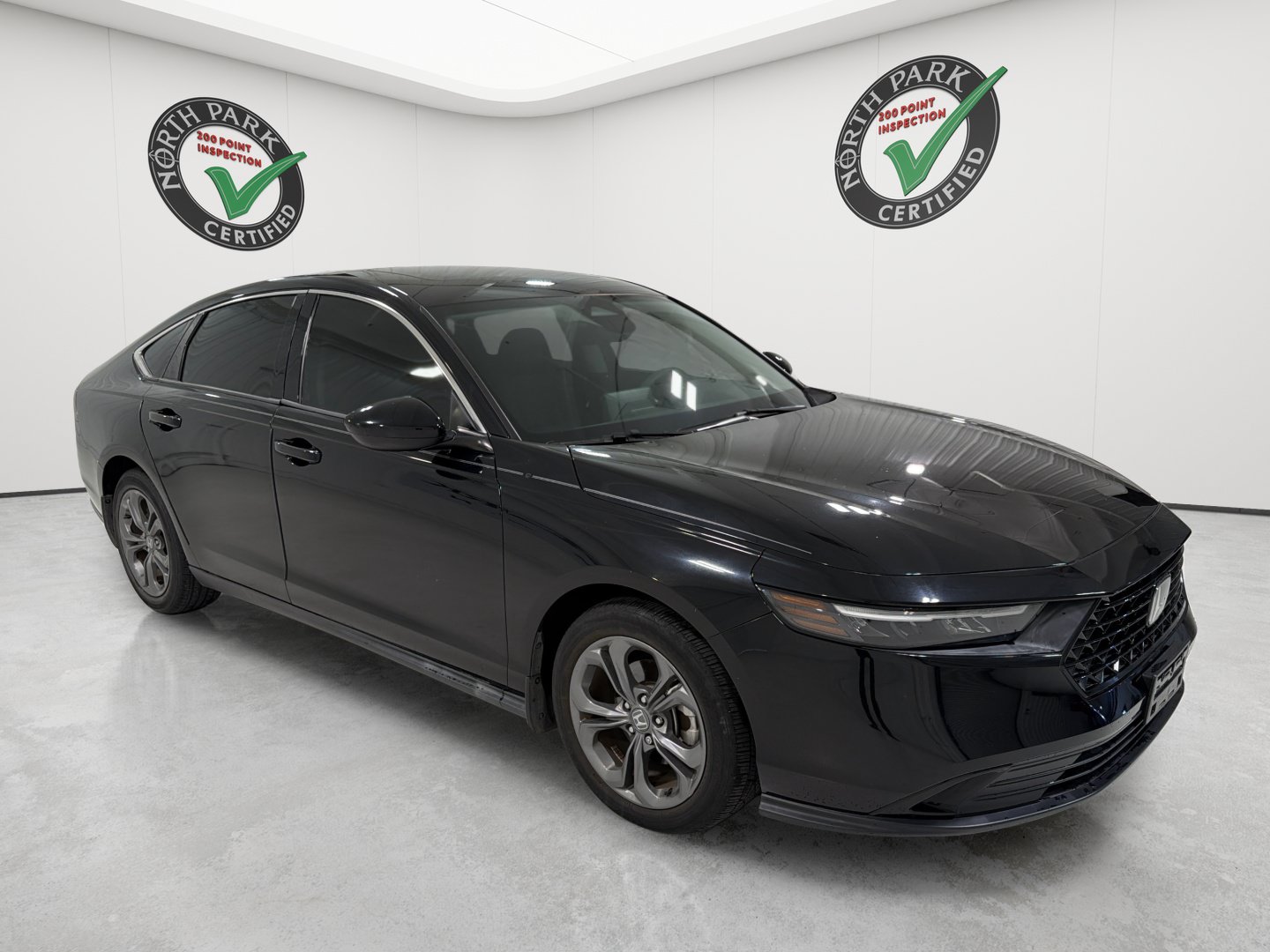 Used 2023 Honda Accord EX image 7