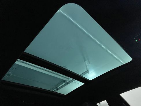 Used 2021 Lamborghini Urus image 10