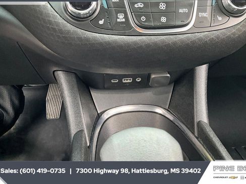 Used 2023 Chevrolet Malibu LT w/ Driver Confidence Package FWD image 23