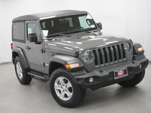 Used 2019 Jeep Wrangler Sport w/ Quick Order Package 24S AWD/4WD image 9