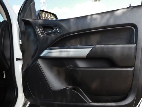 Used 2020 Chevrolet Colorado LT w/ Safety Package RWD image 26