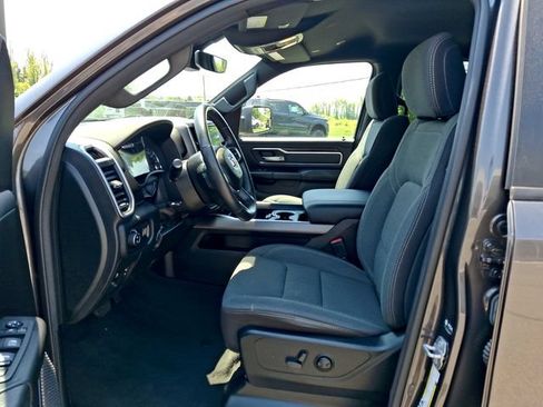 Used 2022 RAM 1500 Big Horn AWD/4WD image 13