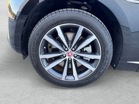 Used 2023 Jaguar F-PACE R-Dynamic S AWD/4WD image 23