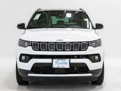 Certified 2025 Jeep Compass Limited AWD/4WD image 5