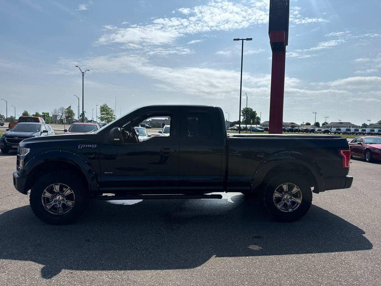 Used 2015 Ford F150 XLT w/ Equipment Group 302A Luxury AWD/4WD image 2