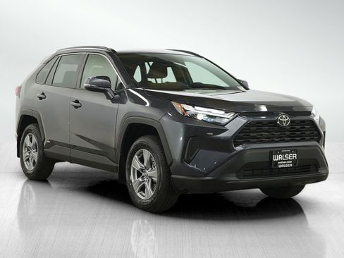 Used 2025 Toyota RAV4 XLE AWD/4WD image 7
