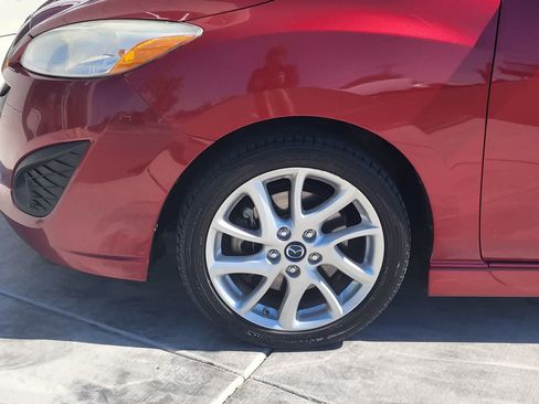 Used 2015 MAZDA MAZDA5 Grand Touring FWD image 8