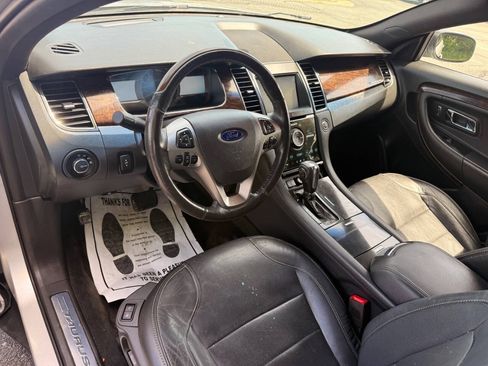 Used 2014 Ford Taurus Limited w/ Equipment Group 301A AWD/4WD image 10