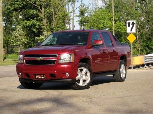 Used 2007 Chevrolet Avalanche LT w/ LT Preferred Equipment Group AWD/4WD image 3