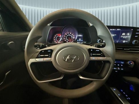 Used 2023 Hyundai Elantra SEL FWD image 18