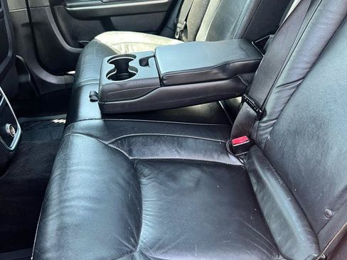 Used 2011 Chrysler 300 Limited RWD image 29