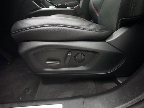 Used 2023 Ford Explorer ST-Line w/ Class IV Trailer Tow Package image 29