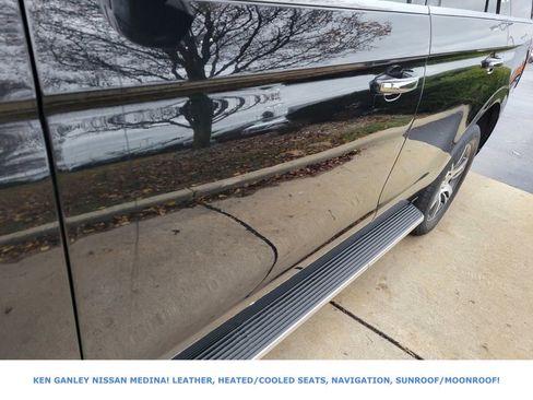 Used 2023 Ford Expedition Limited image 11