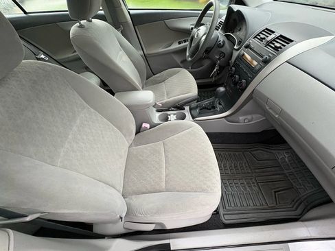 Used 2009 Toyota Corolla S FWD image 19