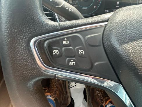 Used 2017 Chevrolet Cruze LT w/ Convenience Package FWD image 18
