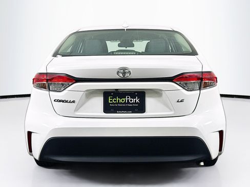 Used 2024 Toyota Corolla LE FWD image 7