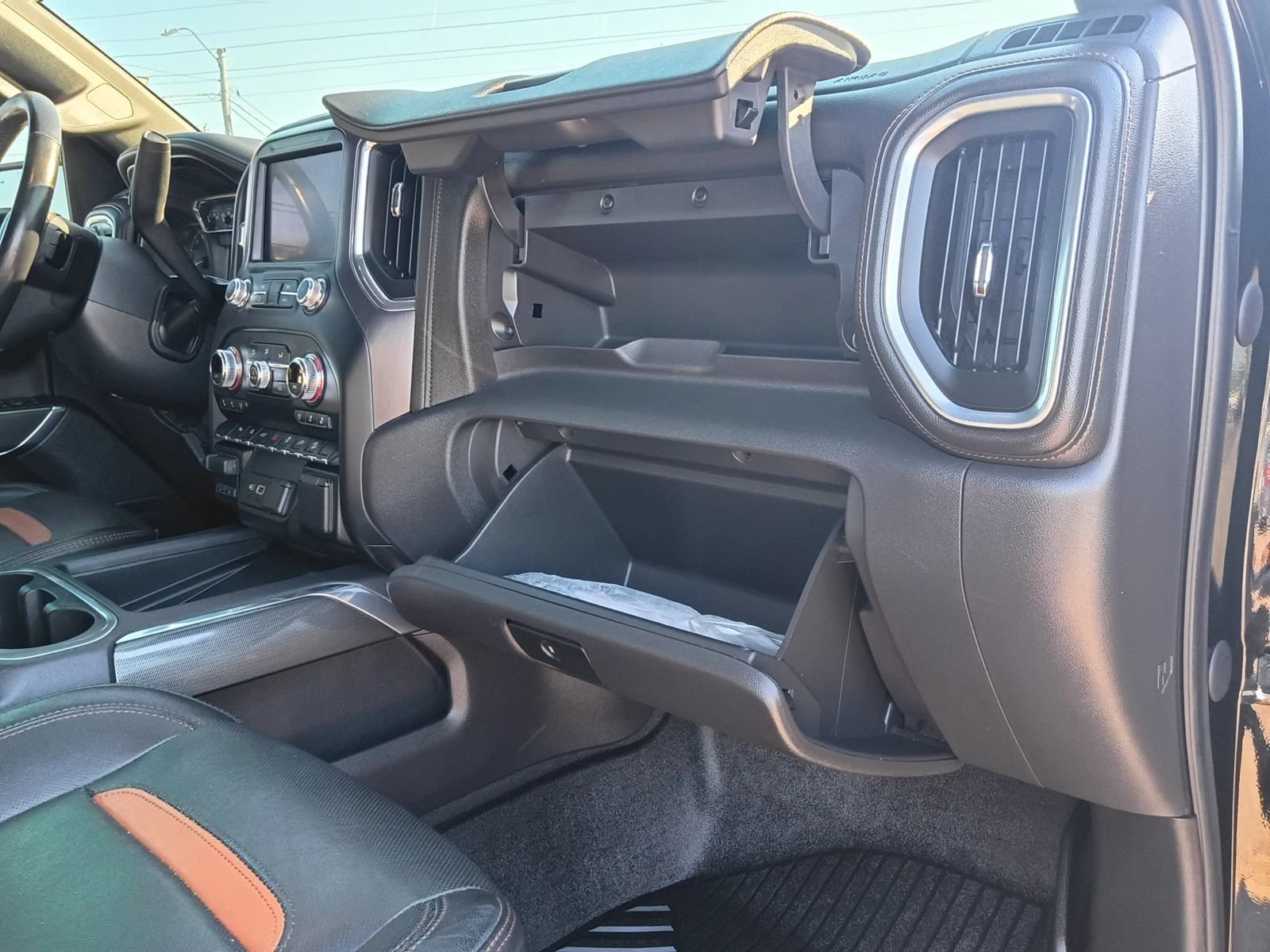 Used 2020 GMC Sierra 1500 AT4 w/ AT4 Premium Package AWD/4WD image 24
