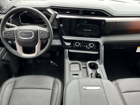 New 2026 GMC Sierra 2500 Denali w/ Denali Reserve Package image 14