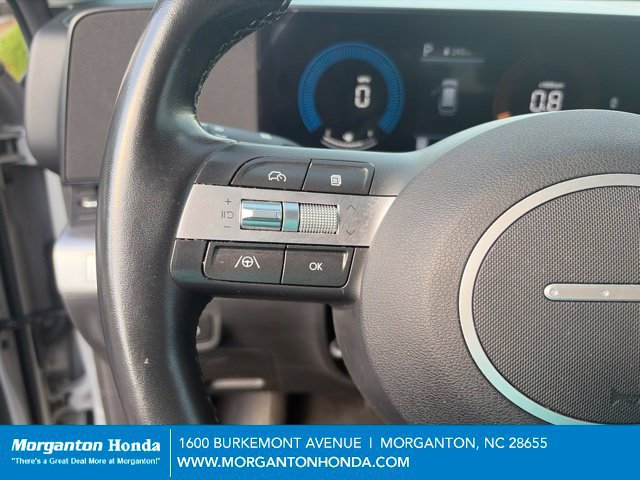 Used 2025 Hyundai Kona SEL AWD/4WD image 15