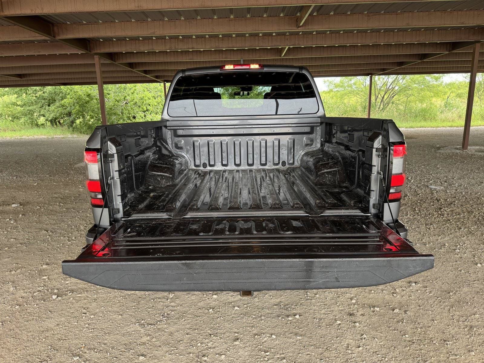 Used 2022 Nissan Frontier SV RWD image 34