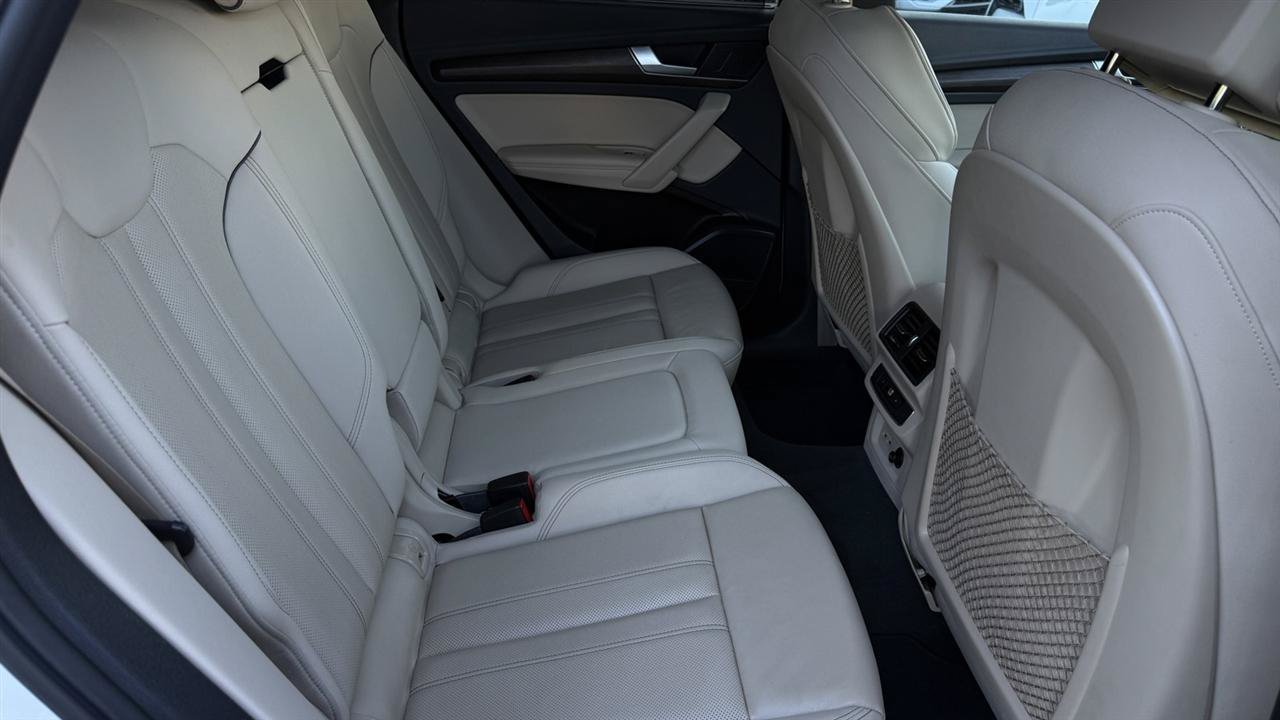 Used 2023 Audi Q5 2.0T Premium Plus w/ Premium Plus Package AWD/4WD image 37