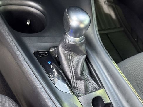 Used 2020 Toyota C-HR LE image 16