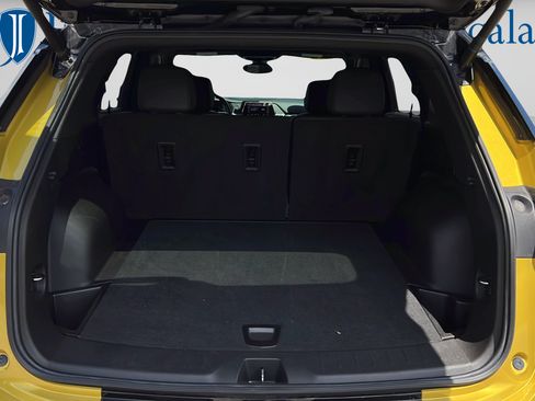Used 2022 Chevrolet Blazer RS w/ Enhanced Convenience Package FWD image 12