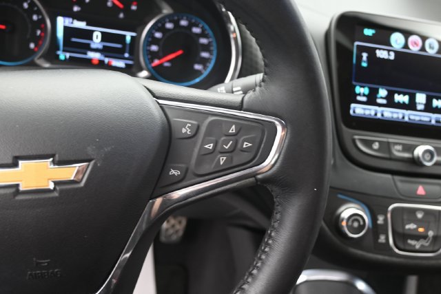 Used 2017 Chevrolet Malibu LT FWD image 27