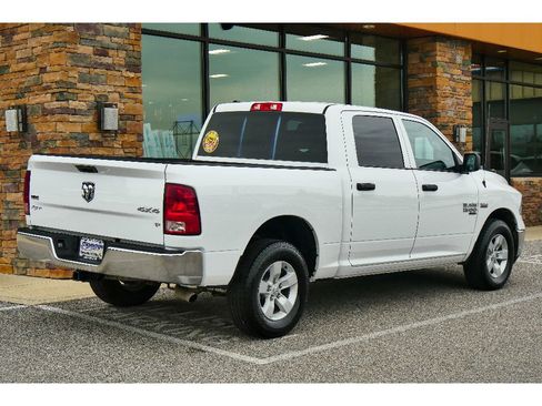 Used 2023 RAM 1500 Classic SLT w/ Protection Group AWD/4WD image 3