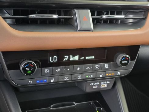 New 2026 Subaru Outback Touring AWD/4WD image 32
