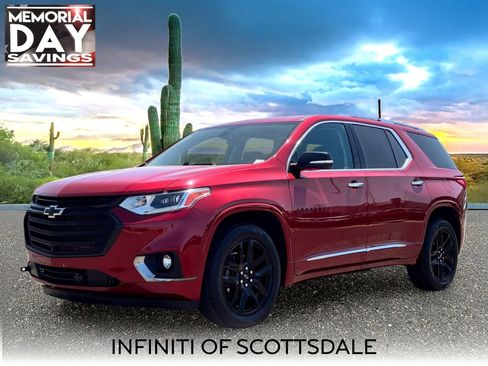 Used 2020 Chevrolet Traverse Premier w/ LPO, Blackout Package FWD image 1