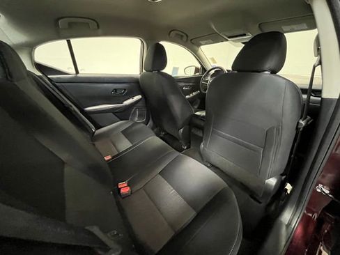 Used 2024 Nissan Sentra SV FWD image 12