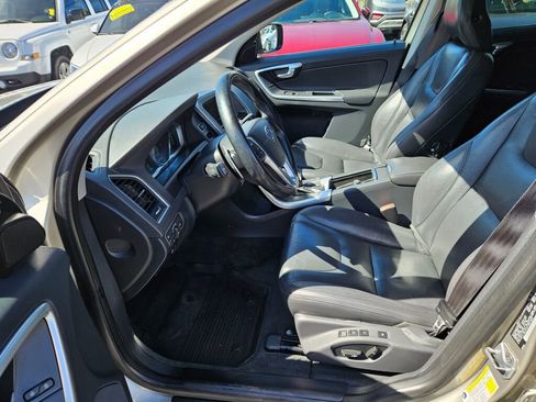 Used 2014 Volvo XC60 T6 image 23