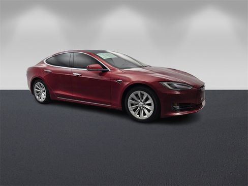 Used 2017 Tesla Model S AWD image 1