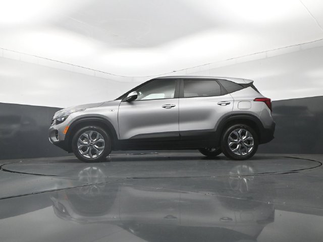 Used 2026 Kia Seltos LX FWD image 33