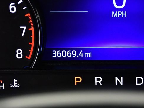 Used 2022 Ford Explorer XLT w/ Equipment Group 202A image 19