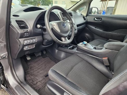 Used 2015 Nissan Leaf S w/ Charge Package image 11