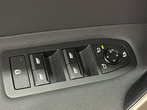 Certified 2024 BMW iX xDrive50 w/ Sport Package AWD/4WD image 12