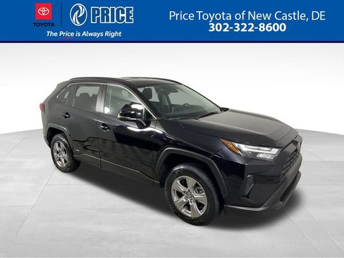 Used 2025 Toyota RAV4 LE AWD/4WD image 1