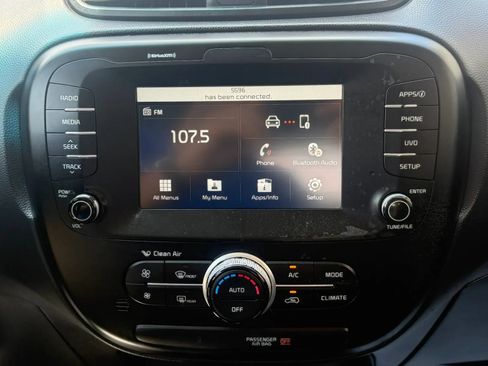 Used 2017 Kia Soul + w/ UVO Package FWD image 14
