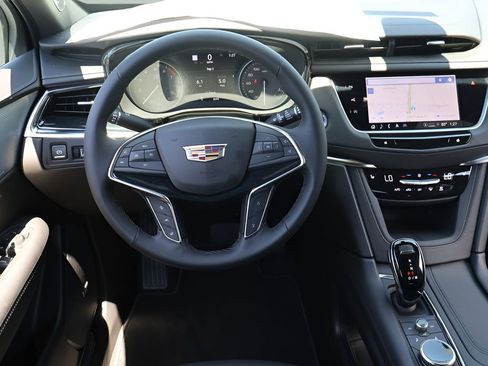 New 2026 Cadillac XT5 Premium Luxury FWD image 16