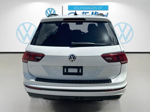 Used 2021 Volkswagen Tiguan SE R-Line FWD image 6
